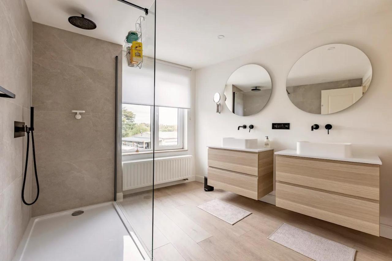 Maison Mathieu - landelijk gelegen vakantiewoning met alle comfort, airco, parking en speelgazon Bilzen Buitenkant foto