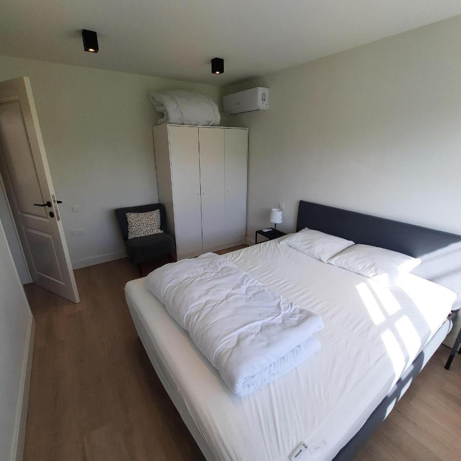 Maison Mathieu - landelijk gelegen vakantiewoning met alle comfort, airco, parking en speelgazon Bilzen Buitenkant foto